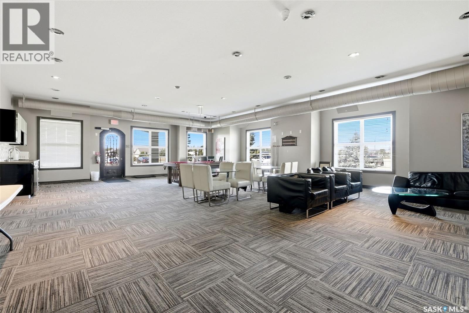 #205 1610 Dakota DRIVE - 22