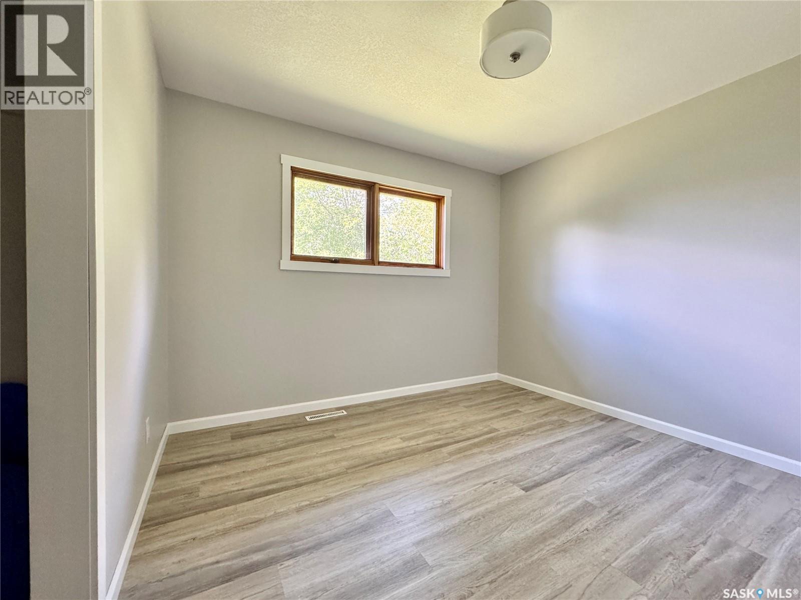 130 1st AVENUE N - Image 17