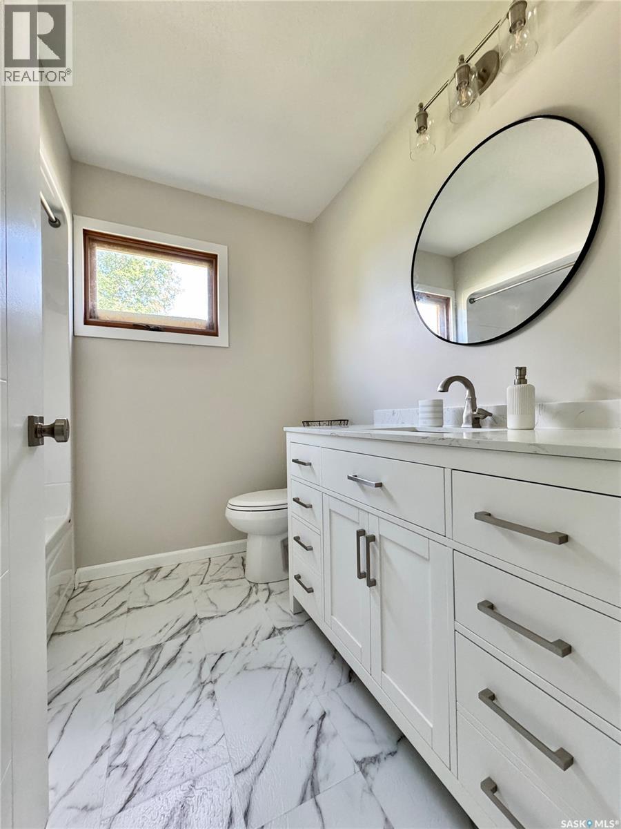130 1st AVENUE N - Image 19
