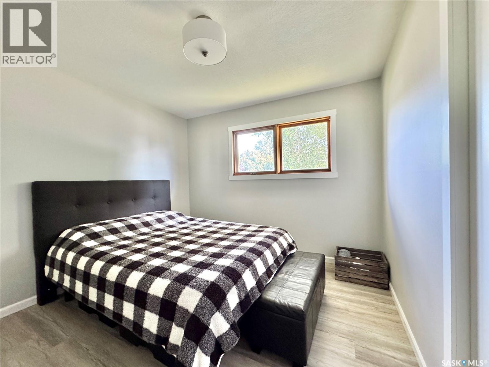 130 1st AVENUE N - Image 22
