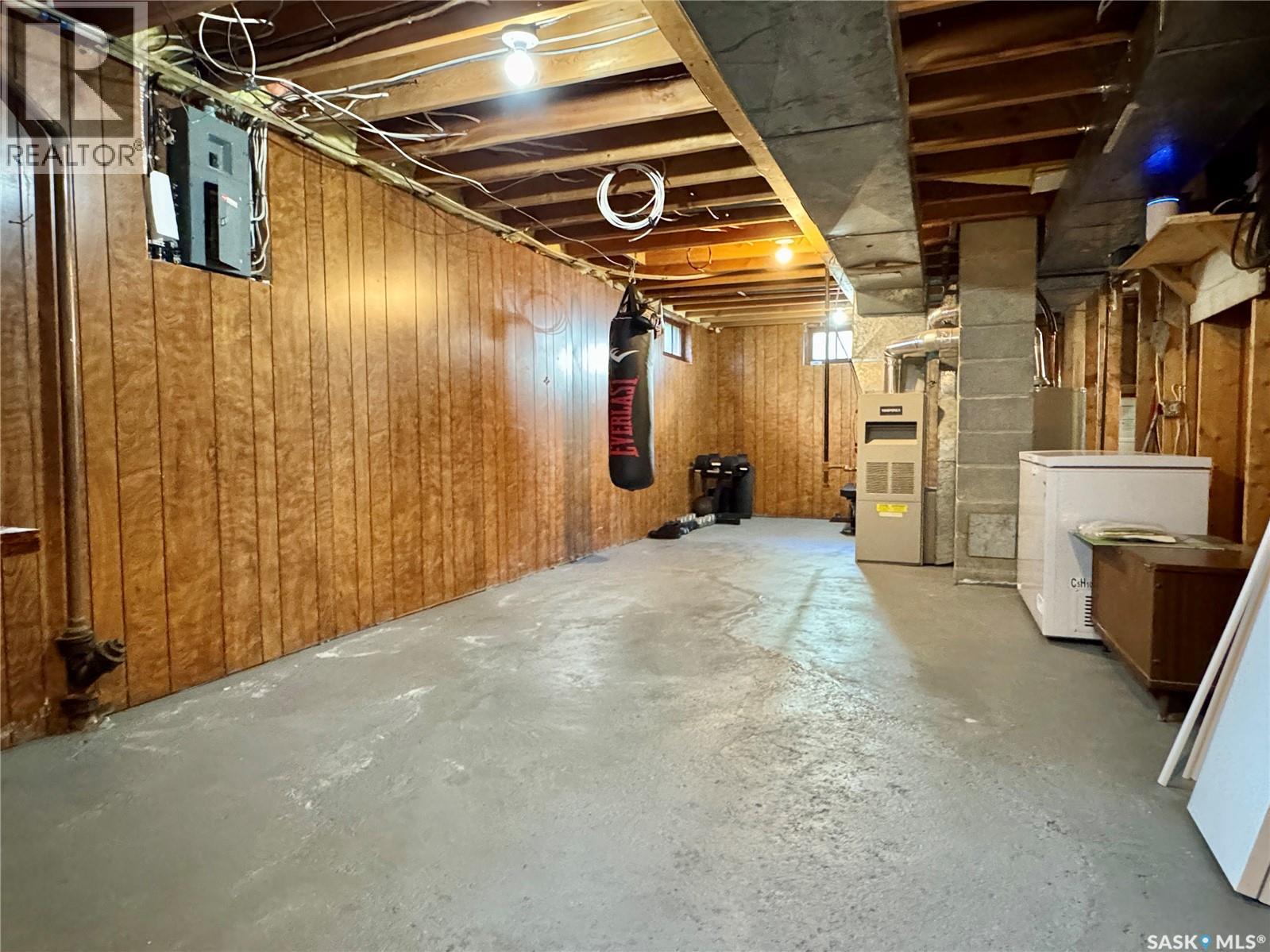130 1st AVENUE N - Image 25