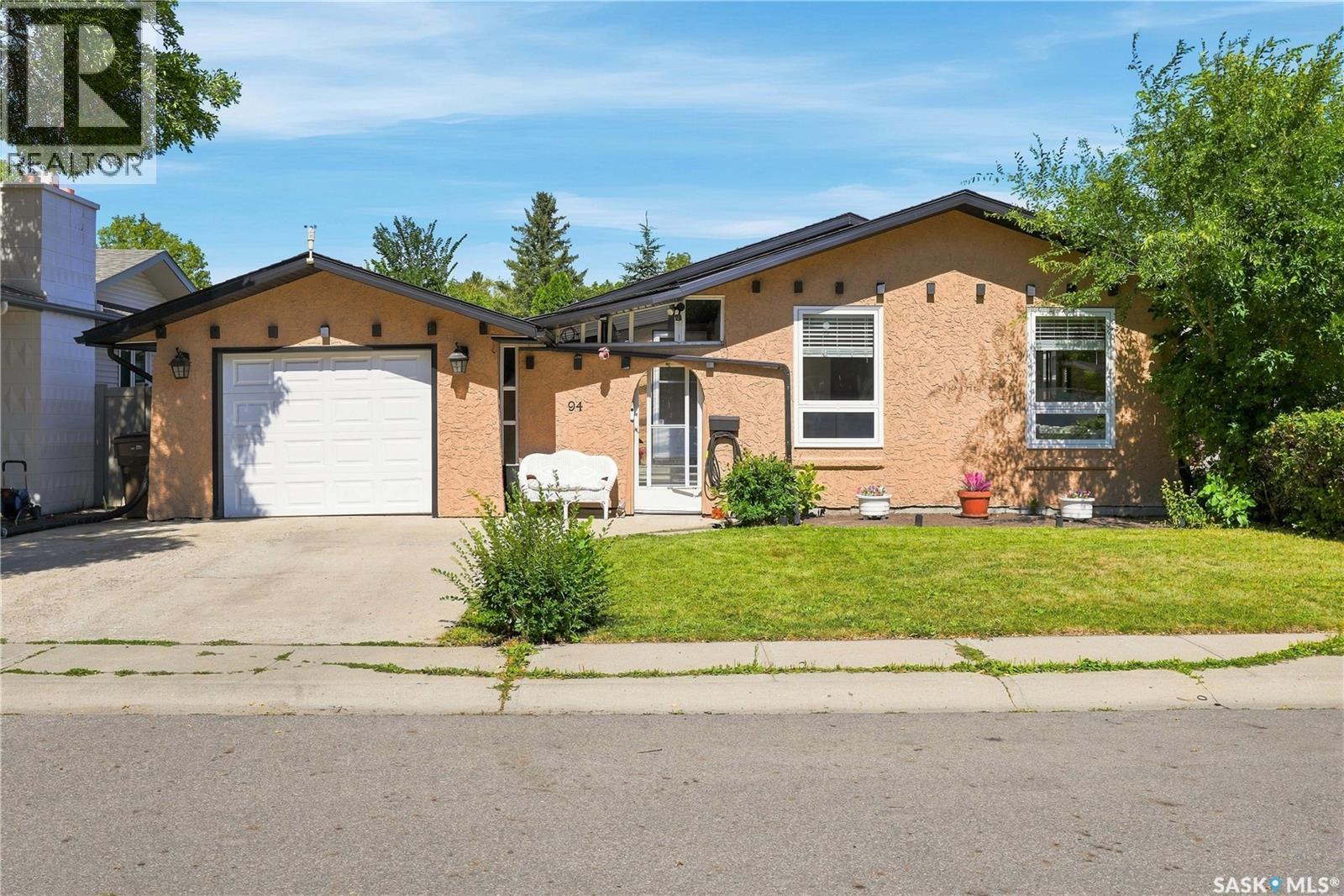 94 Dale CRESCENT