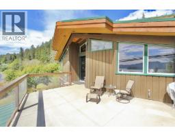 Living room - 3409 Oceanview Drive, Daajing Giids City, BC V0T1S0 Photo 14