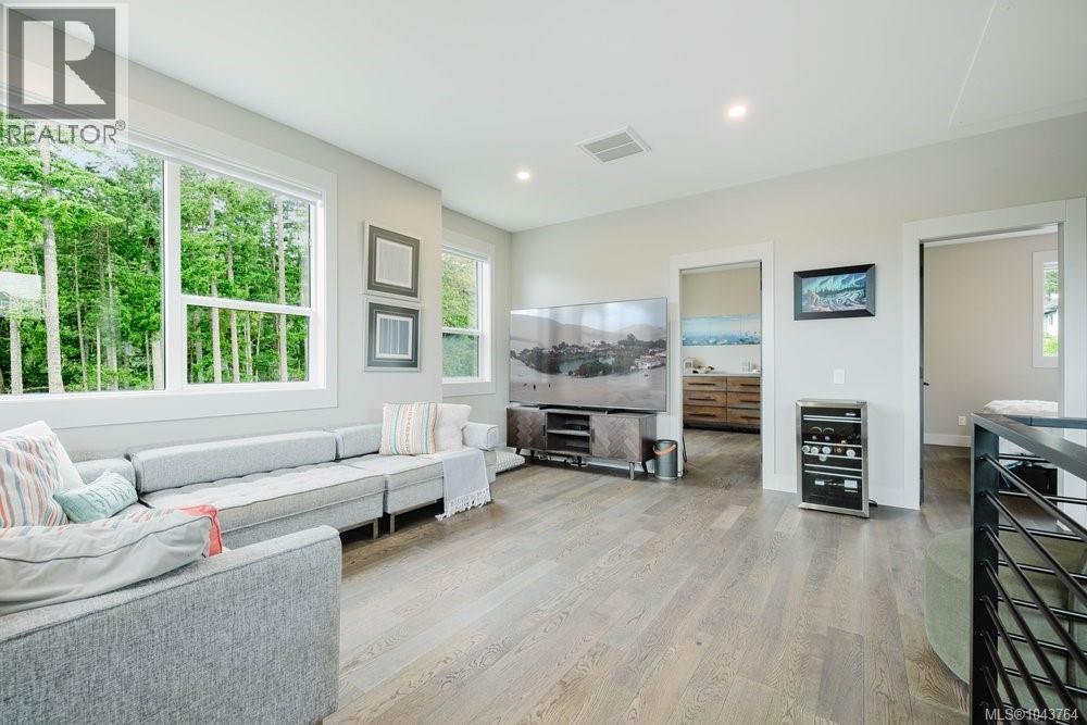 2991 Irwin Rd, Langford