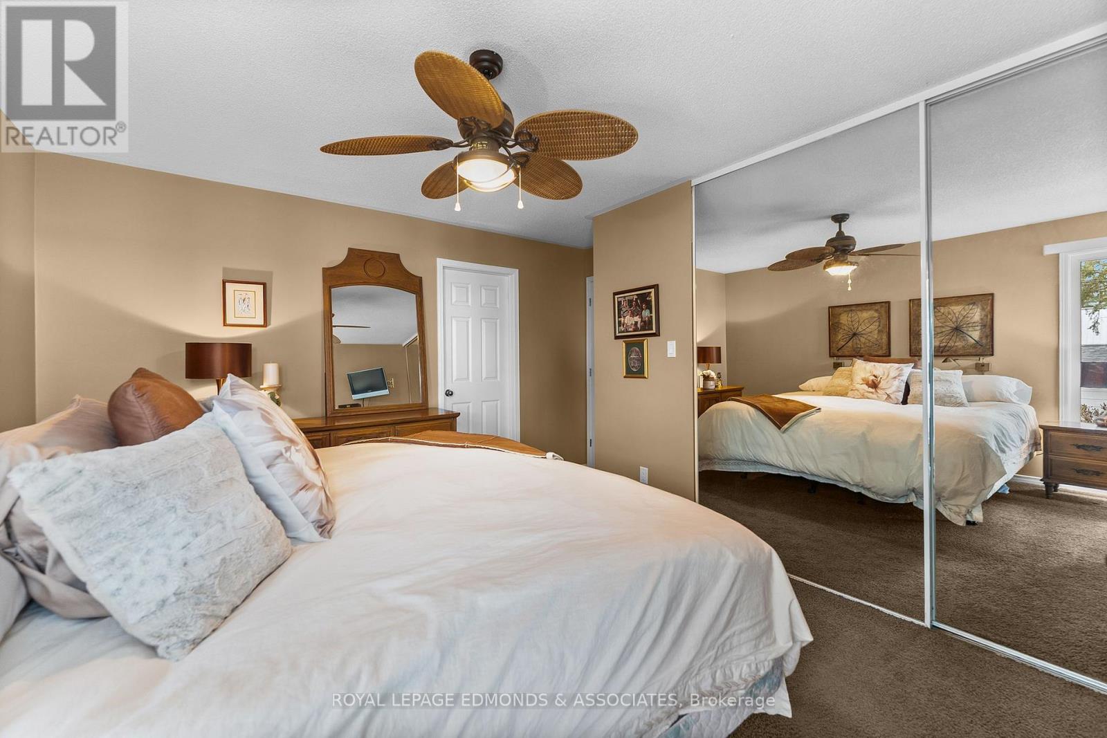 907 CEDAR LANE - Image 22