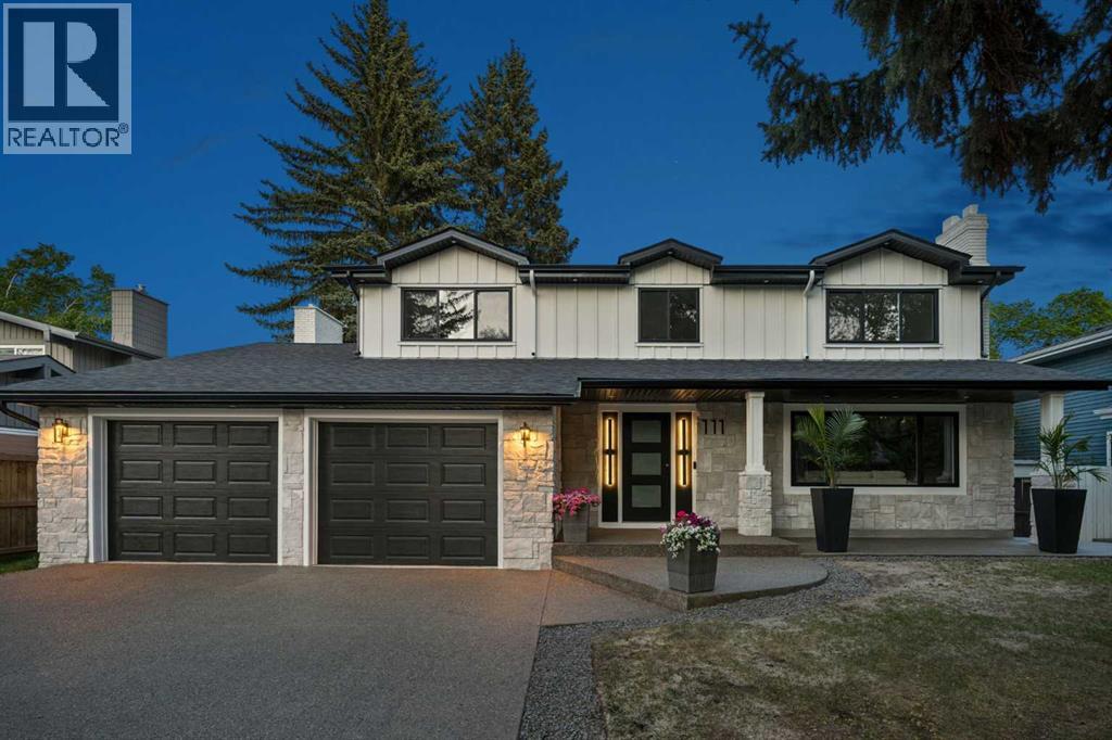 Property for sale at 111 Canata Close SW