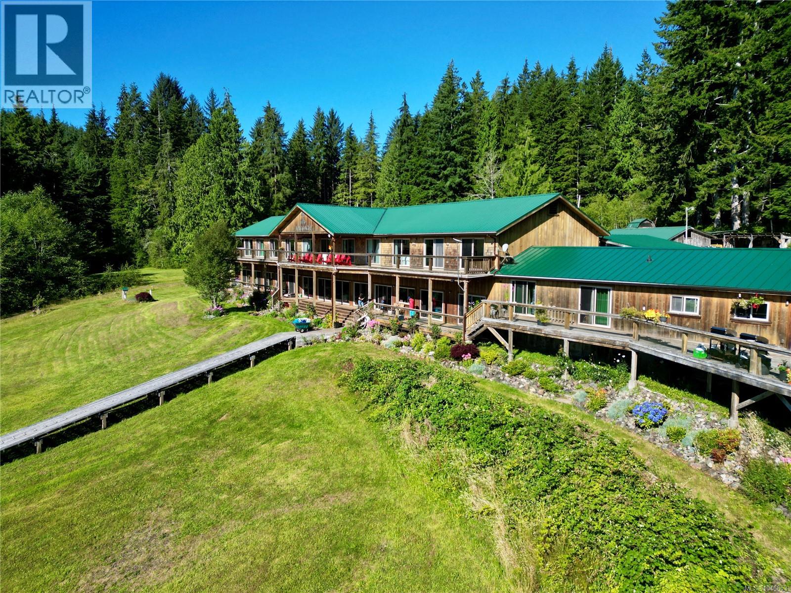E 685 Quatsino Rd, Quatsino