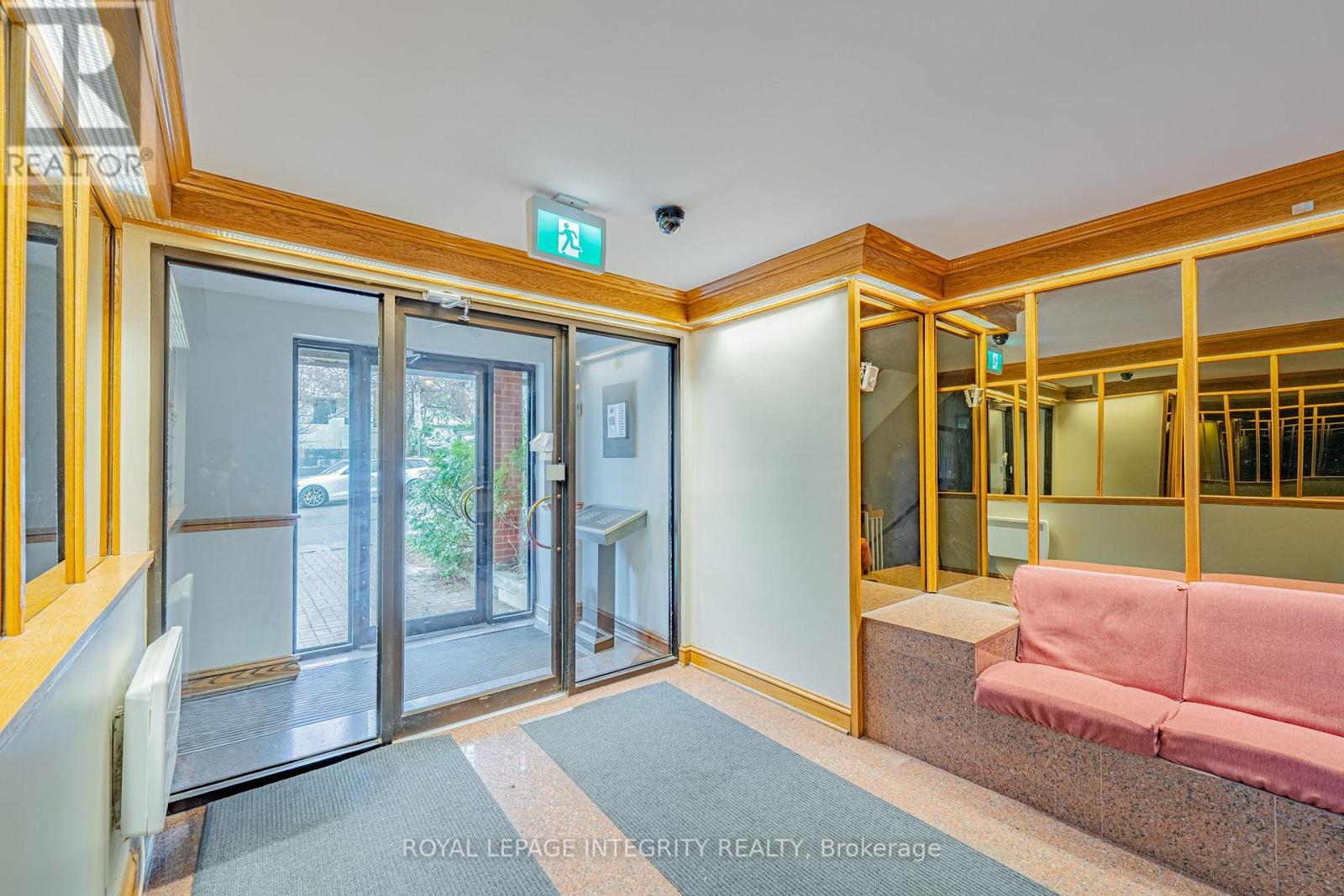 #103 222 RUSSELL AVENUE - Image 26