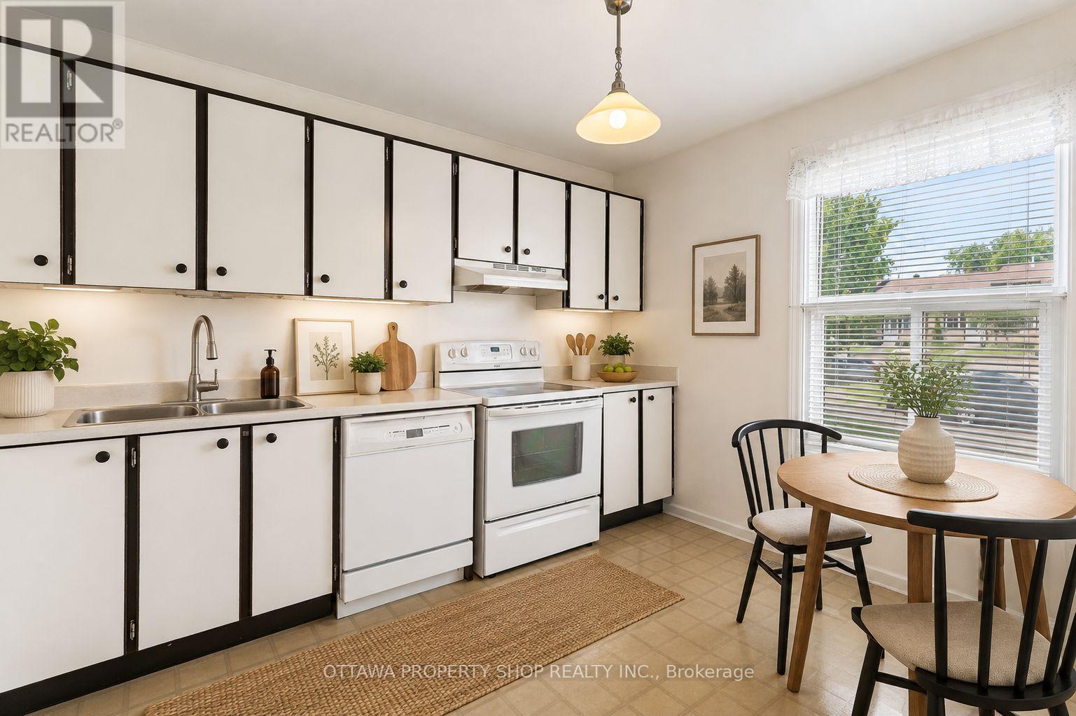 #78 3344 UPLANDS DRIVE - Image 6