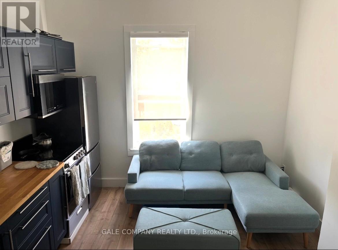 Kitchen/Sitting Rm