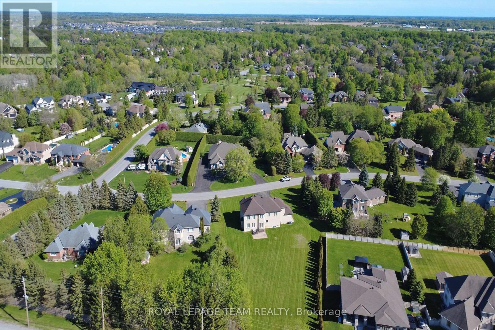 5472 WICKLOW DRIVE - 44