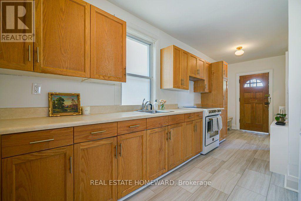 94 WILEY AVENUE - 13