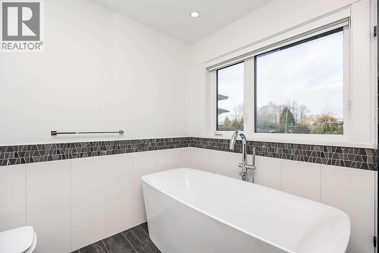 5225 WOODSWORTH STREET, Burnaby