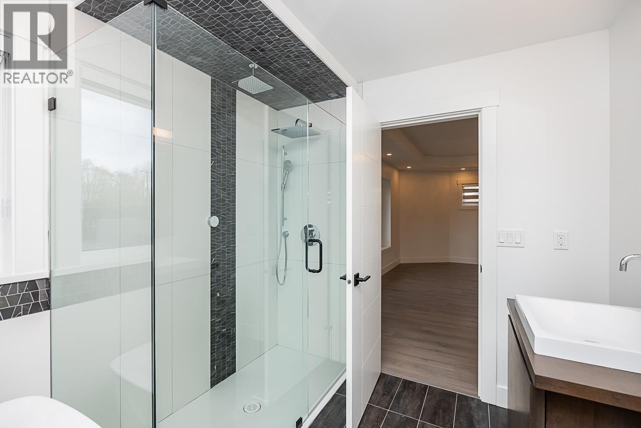 5225 WOODSWORTH STREET, Burnaby