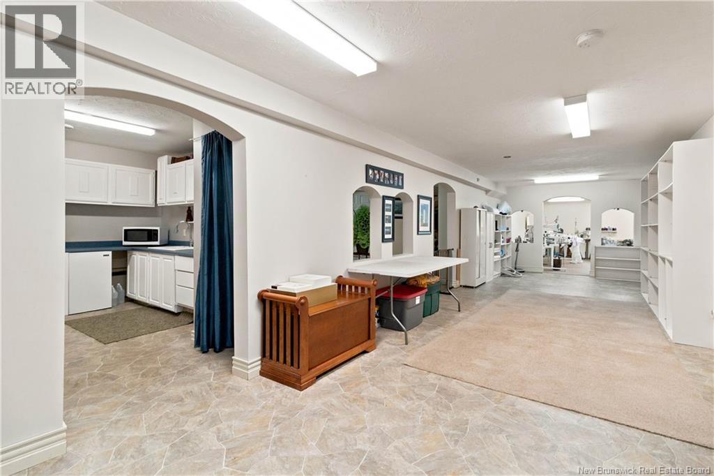 98 Firwood Crescent - 36