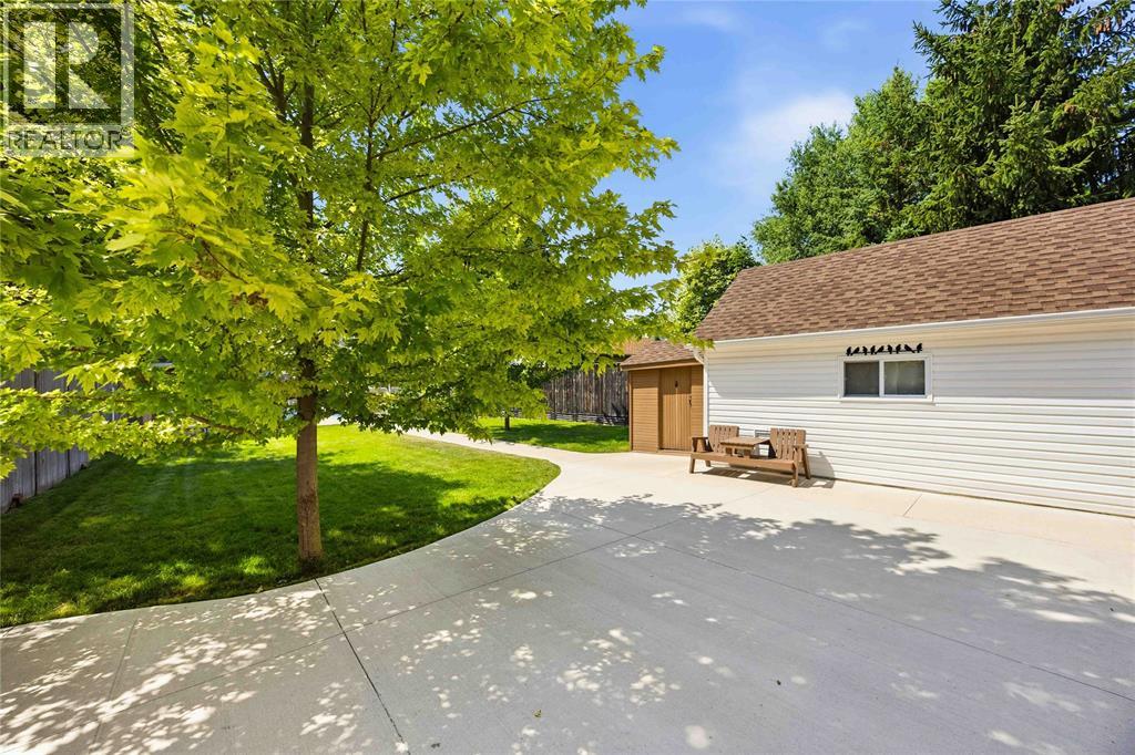 1477 BAXTER AVENUE - Image 36