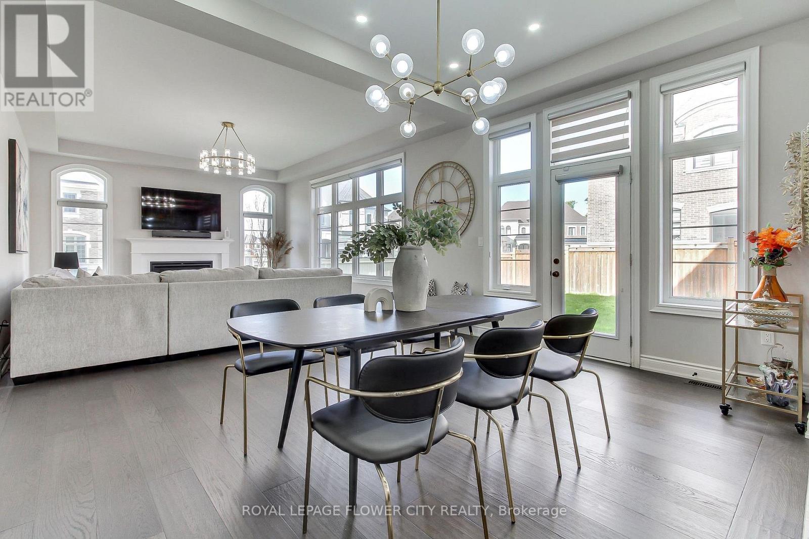 105 MORNING SPARROW DRIVE - 22