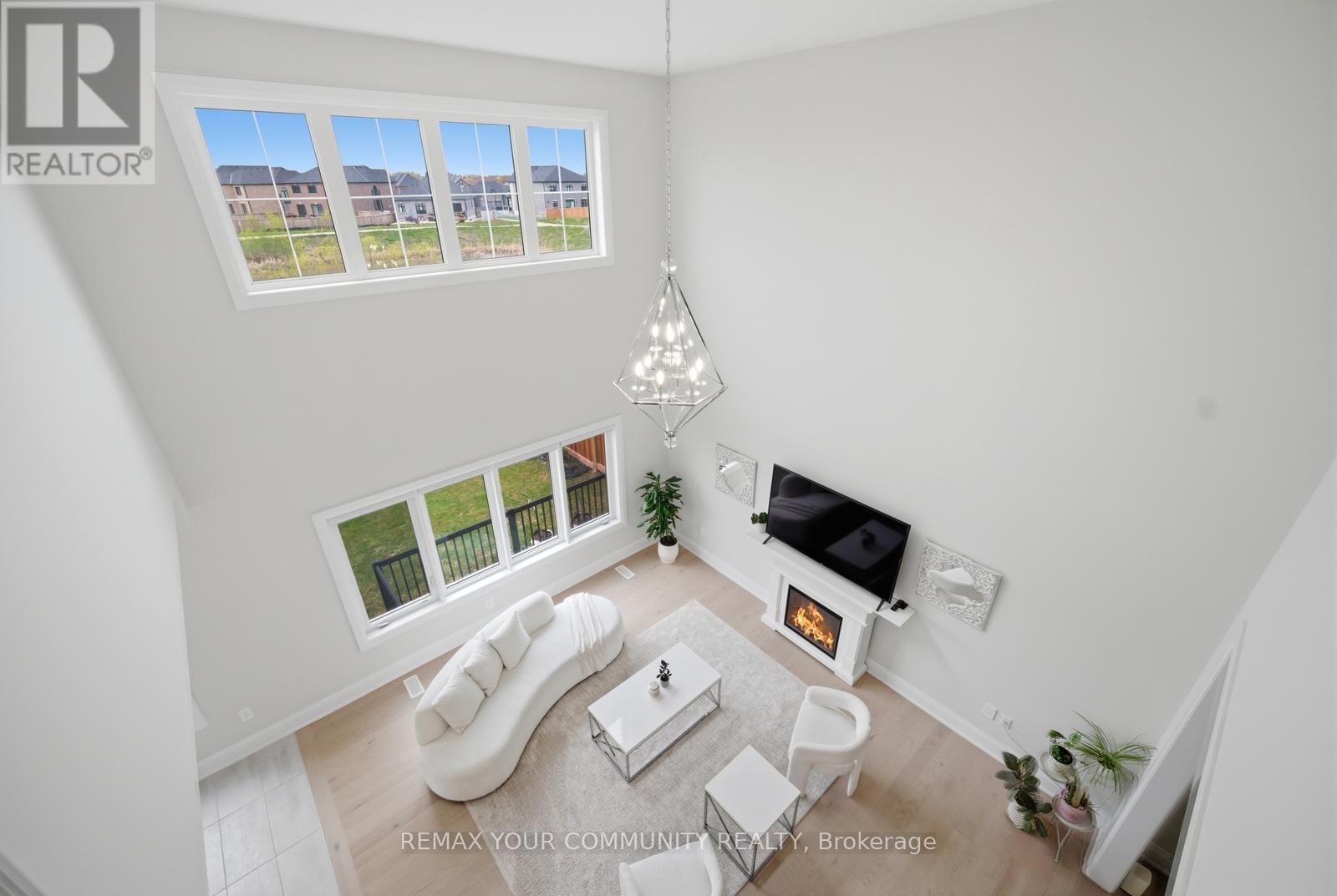 1210 WICKHAM ROAD - 23