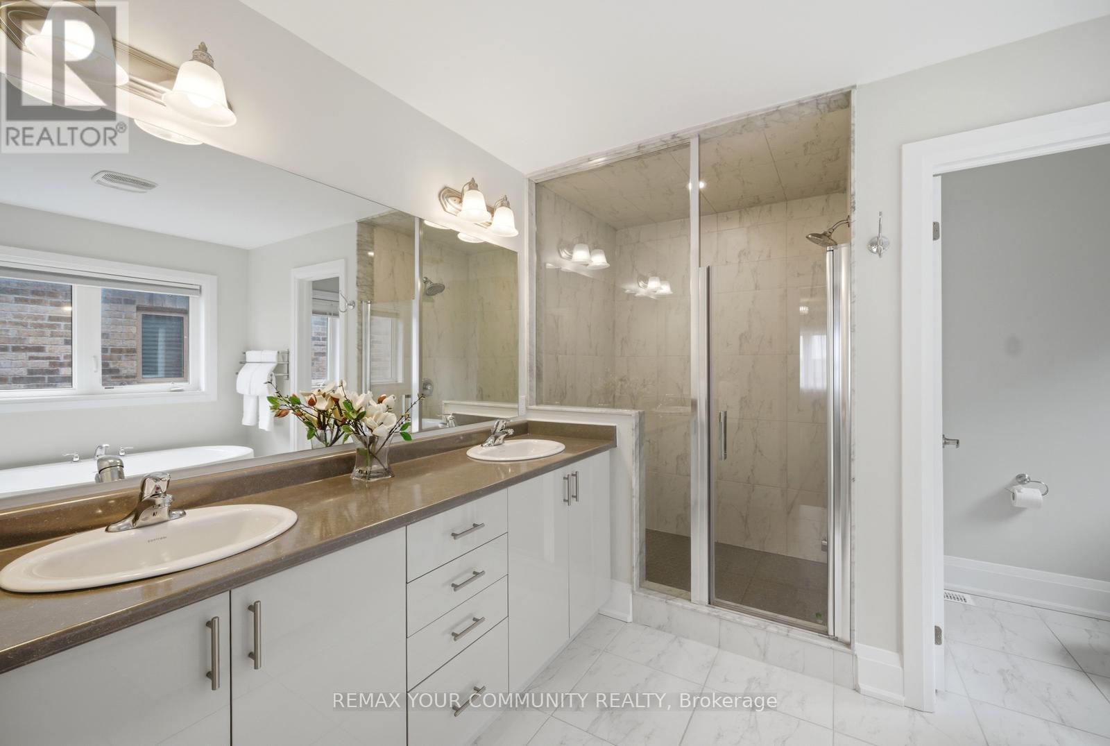 1210 WICKHAM ROAD - Image 31