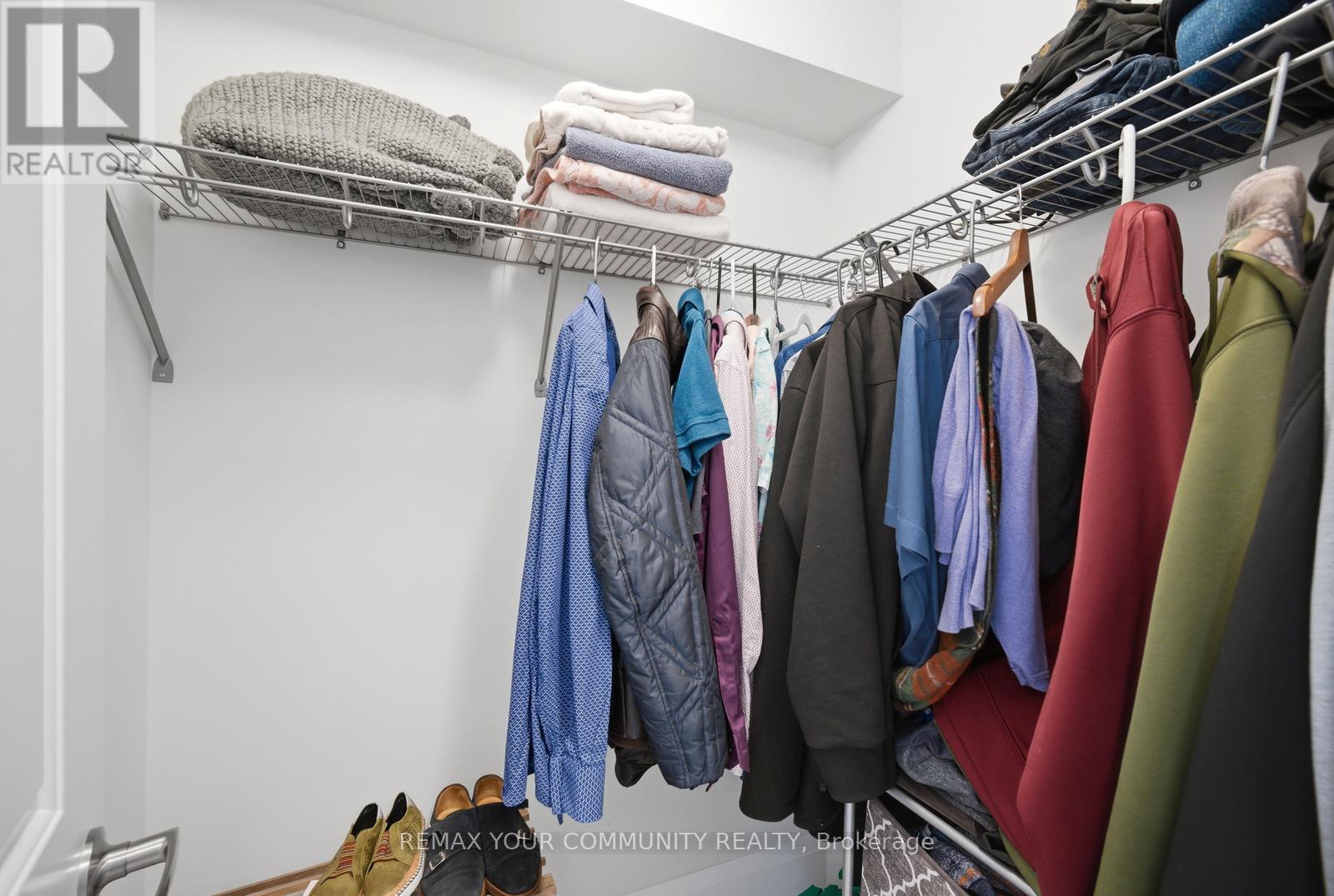 1210 WICKHAM ROAD - Image 32