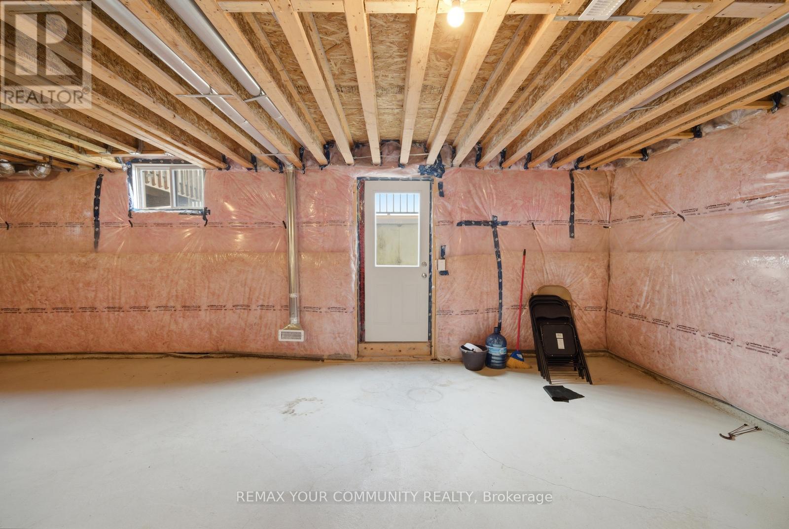 1210 WICKHAM ROAD - Image 45