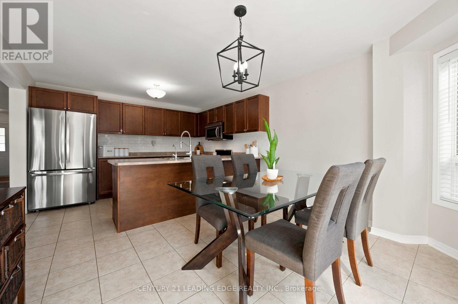 16 BOLSTER LANE - Image 12