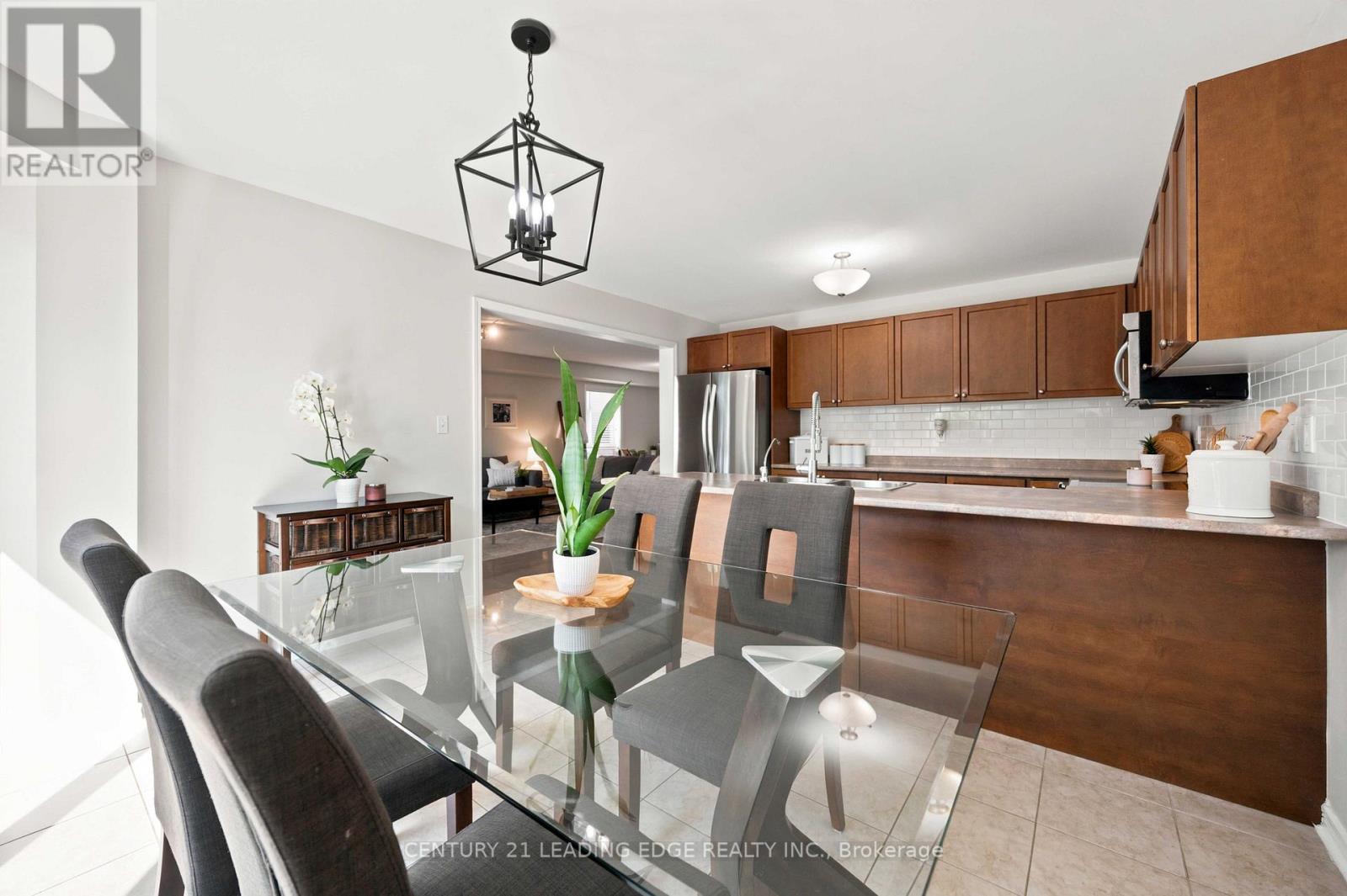 16 BOLSTER LANE - 13