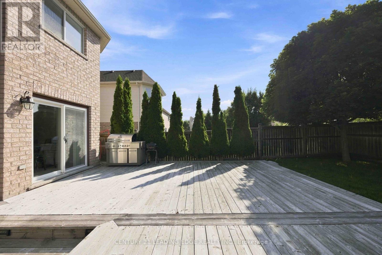 16 BOLSTER LANE - 33