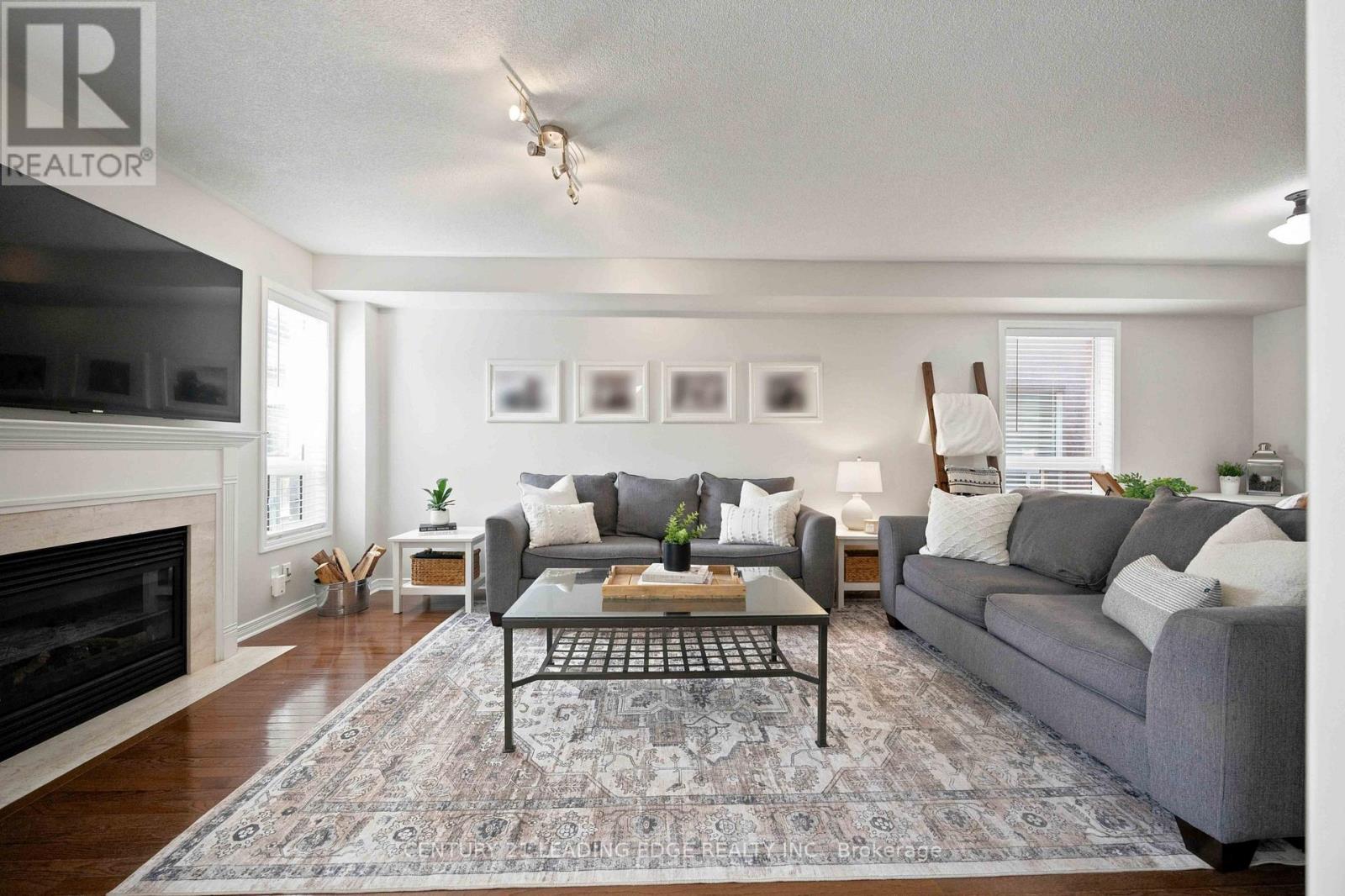 16 BOLSTER LANE - Image 5