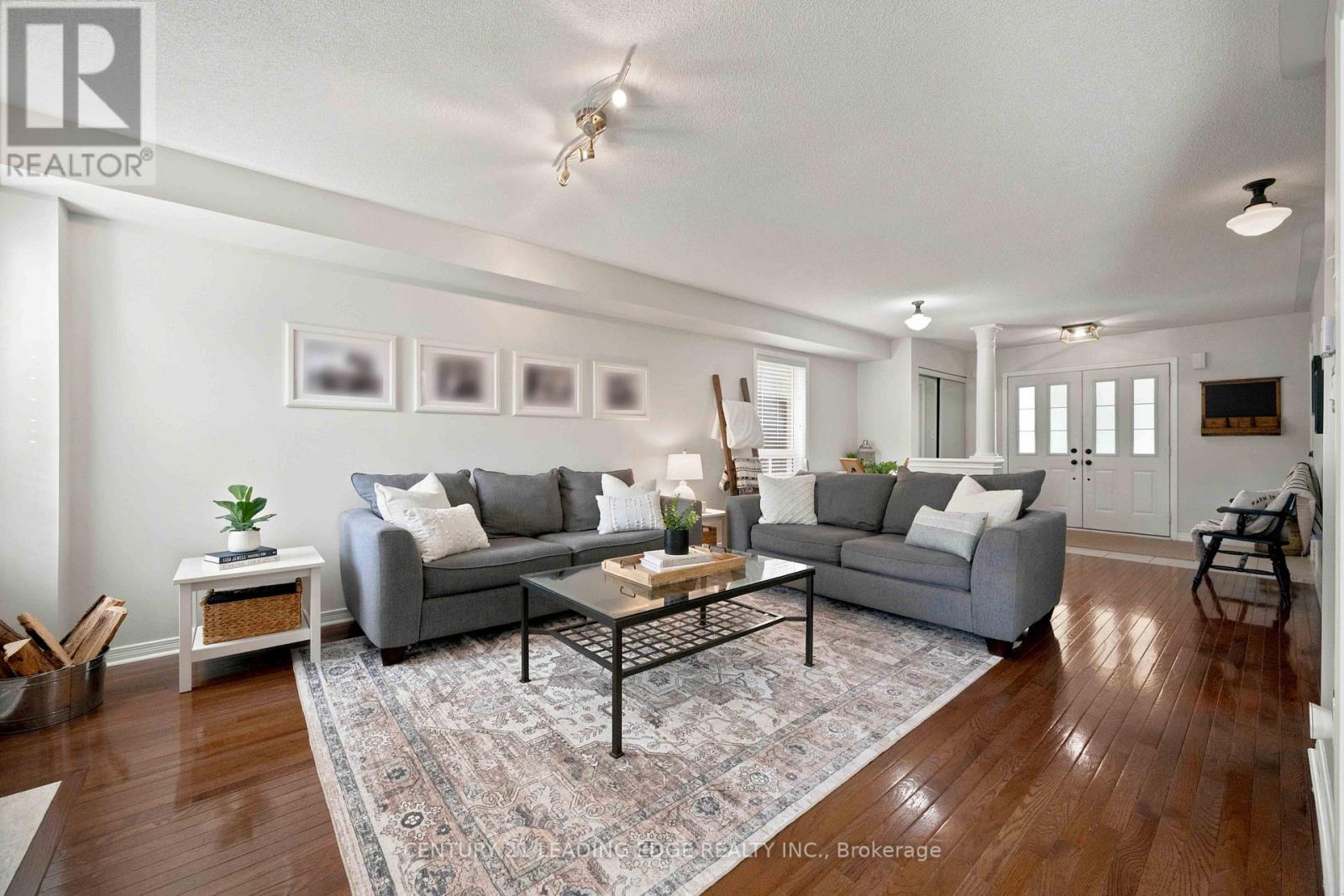16 BOLSTER LANE - Image 6