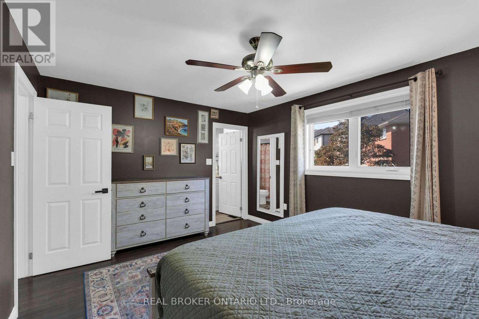 64 VANESSA DRIVE - Image 20