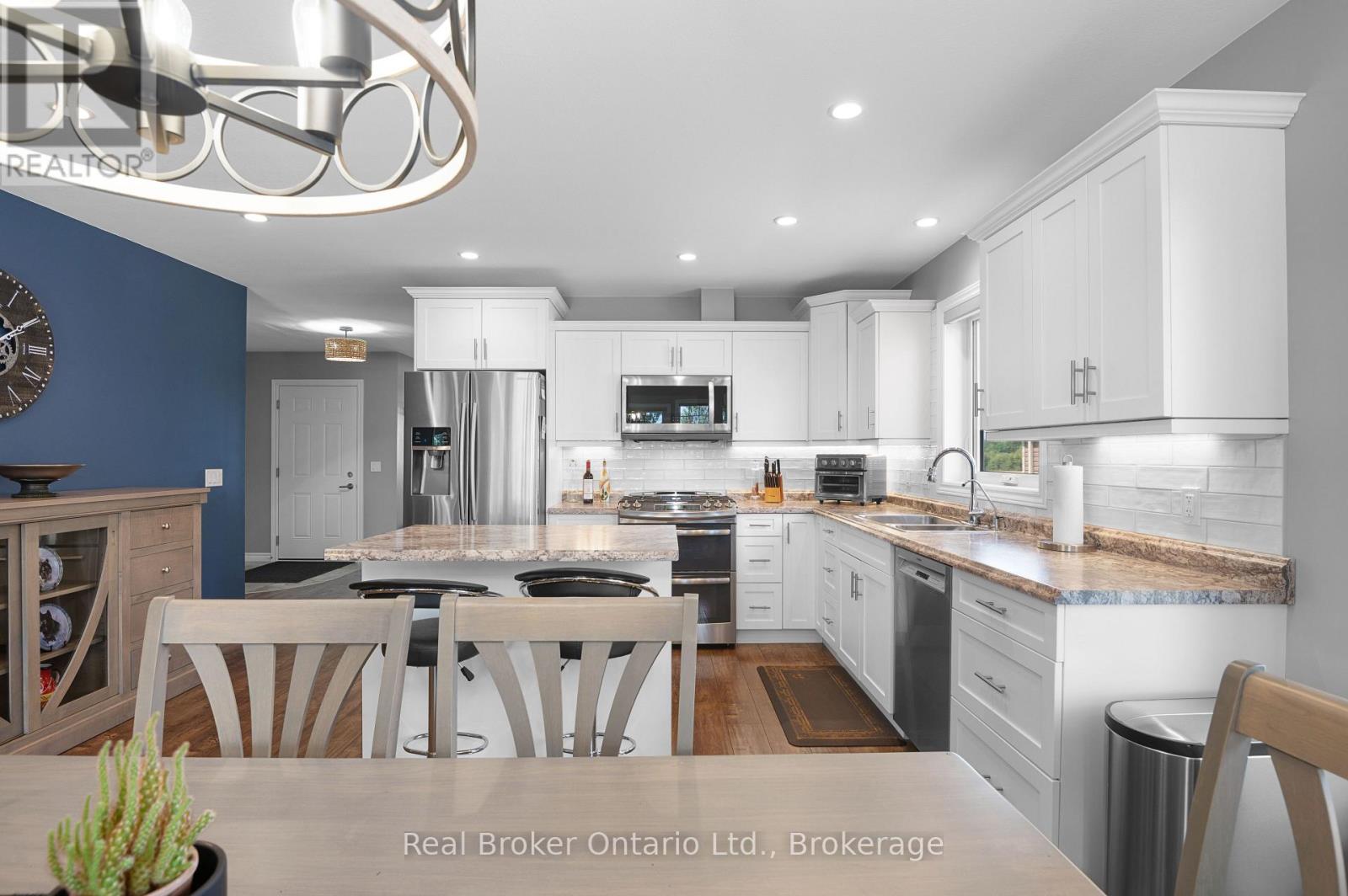 157 CLYDE STREET - 7