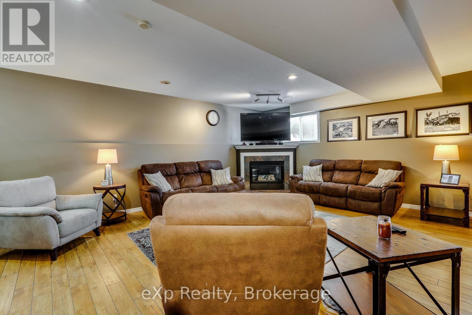 547 FOREST CREEK PLACE - Image 28