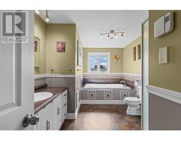 3 Luther Place thumbnail 16