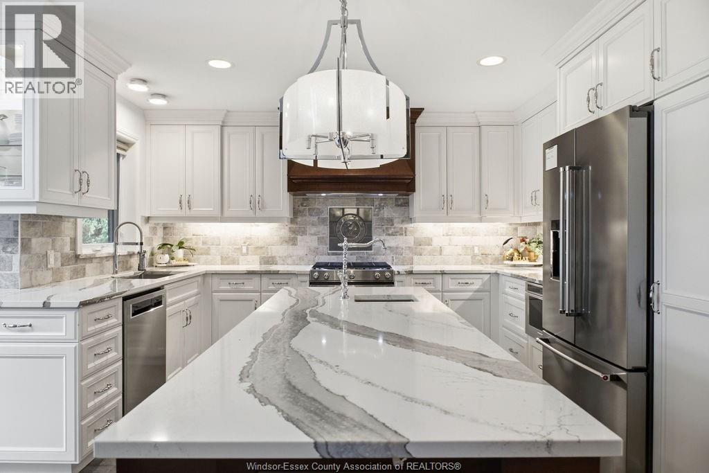 205 CLUBVIEW DRIVE - Image 6