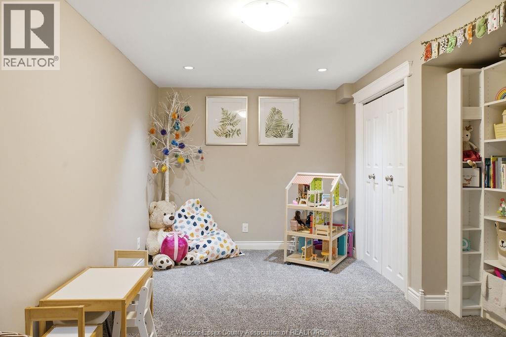205 CLUBVIEW DRIVE - Image 36