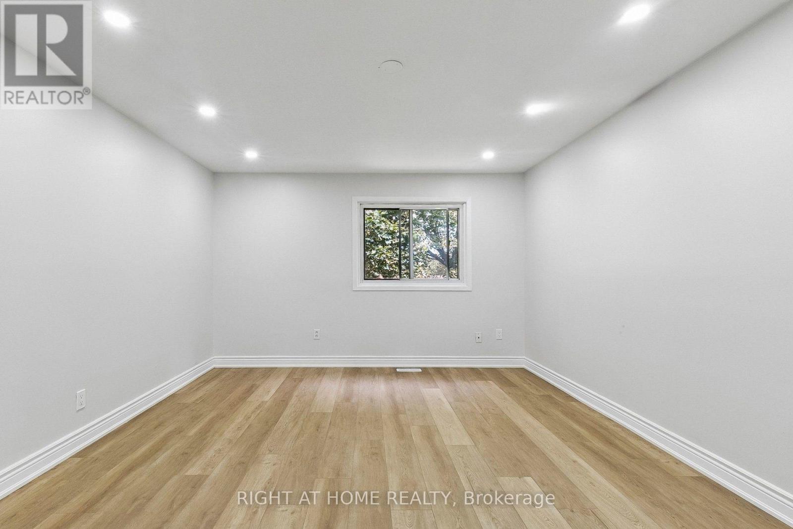 29 CHEATHAM PLACE - 15