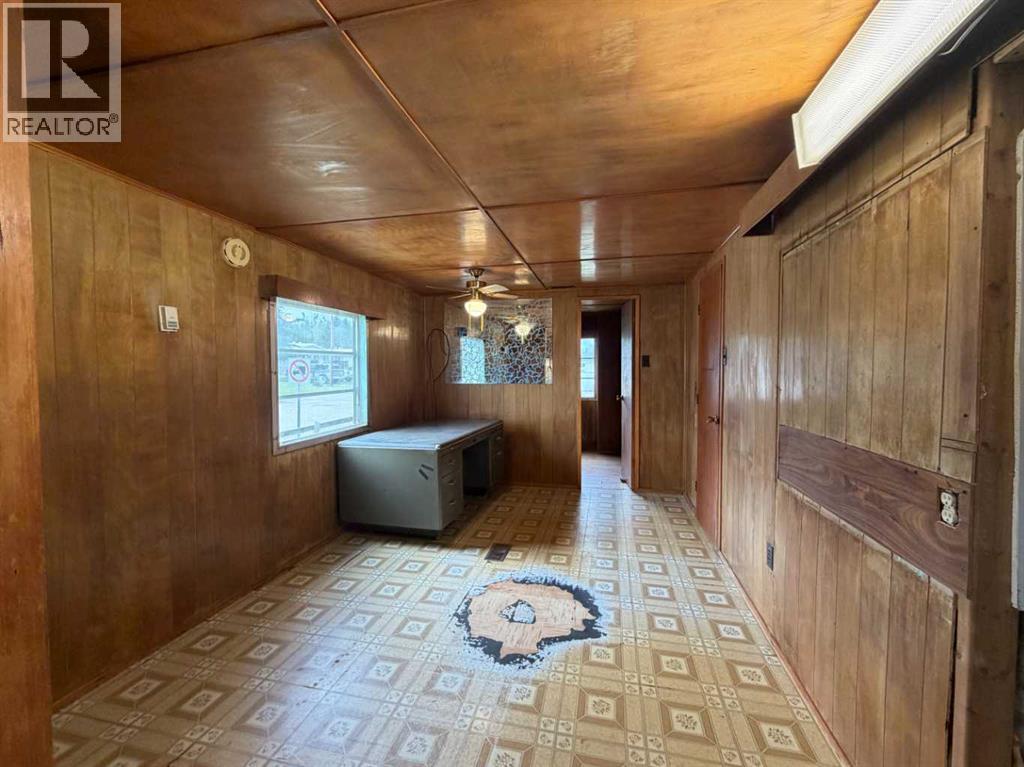5139 51 Avenue - Image 14