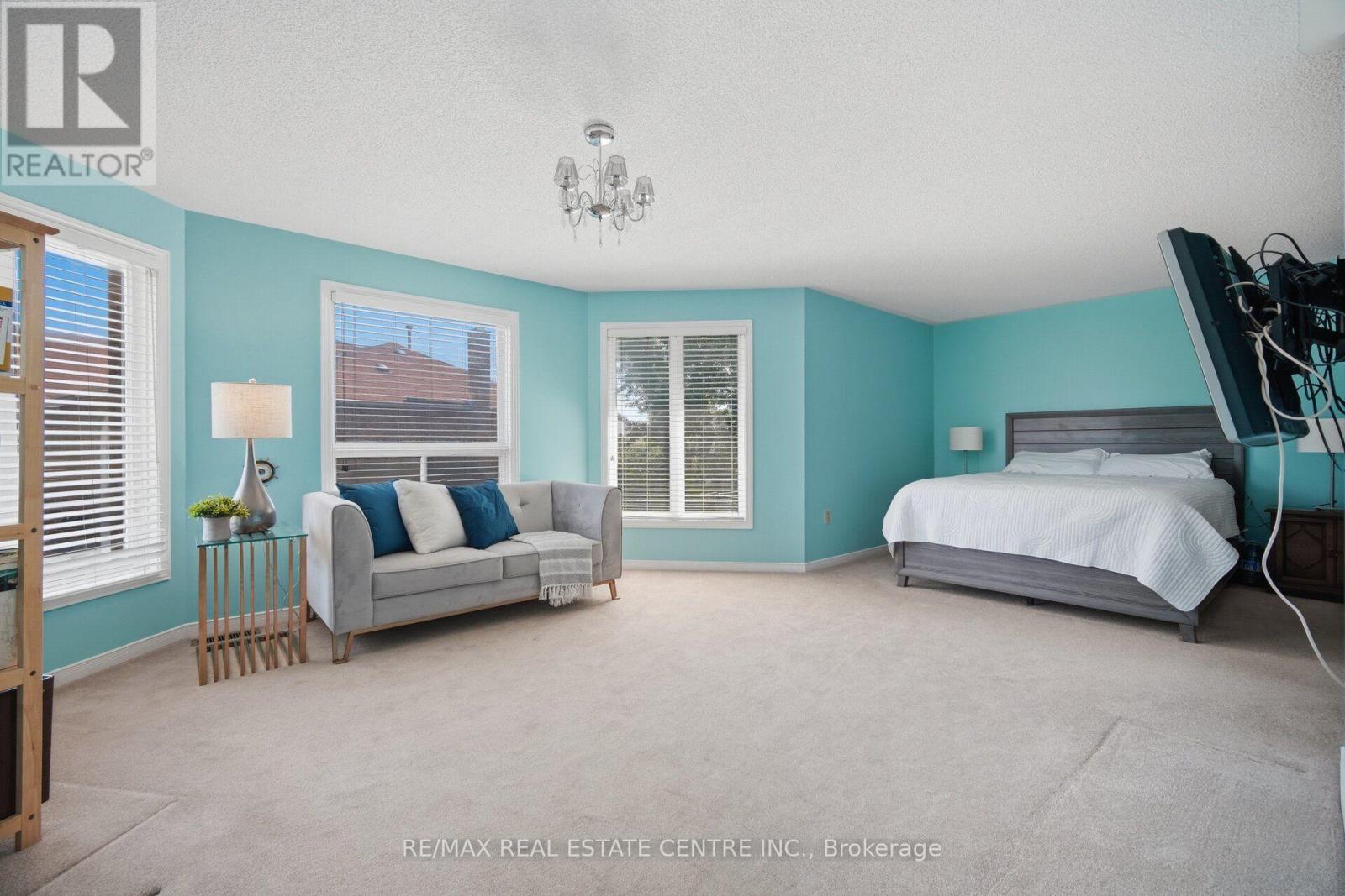 46 BUTLERMERE DRIVE - 28