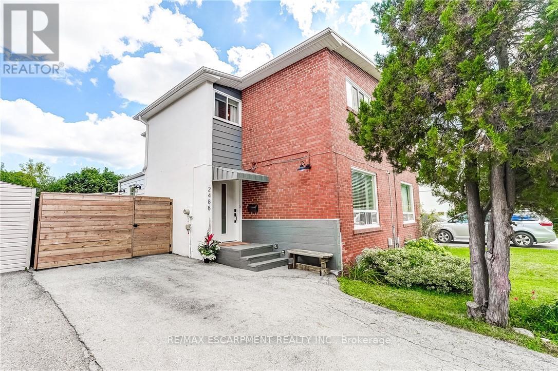 2488 BROOKHURST ROAD - 2