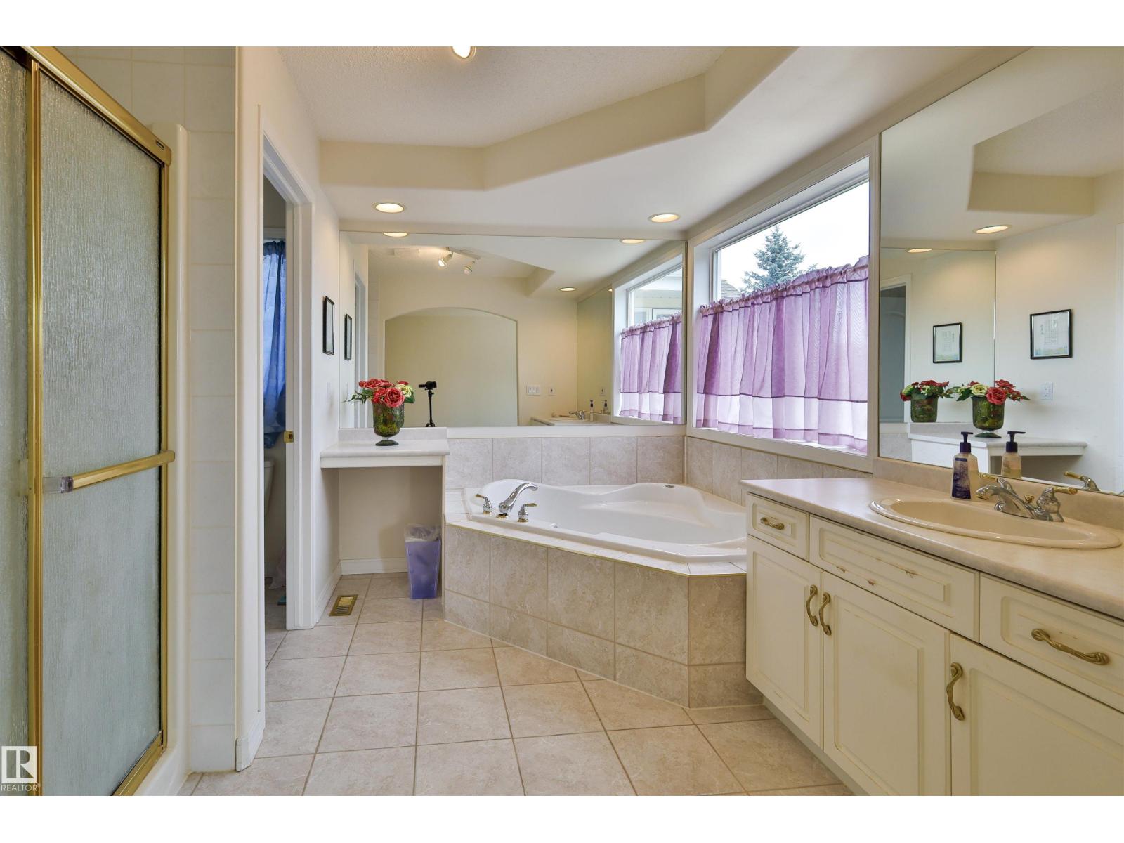 237 DARLINGTON CR NW - Image 30