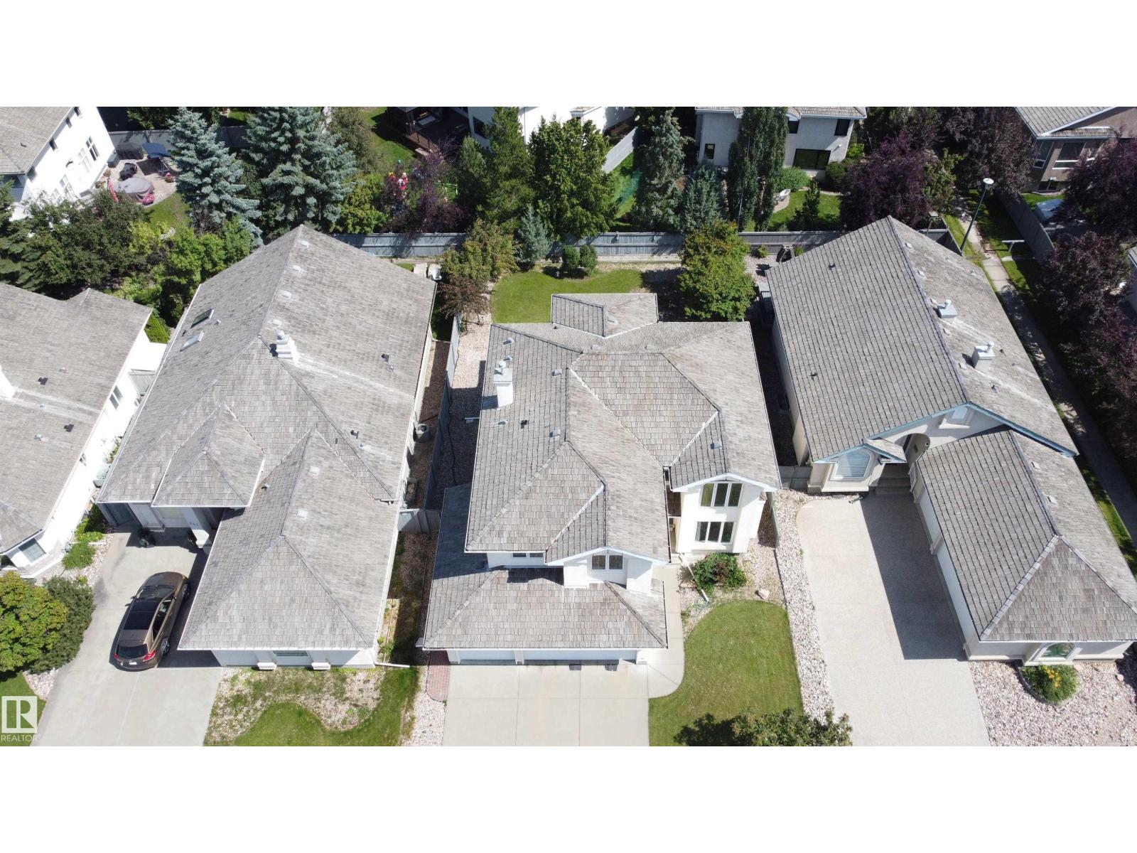 237 DARLINGTON CR NW - Image 50