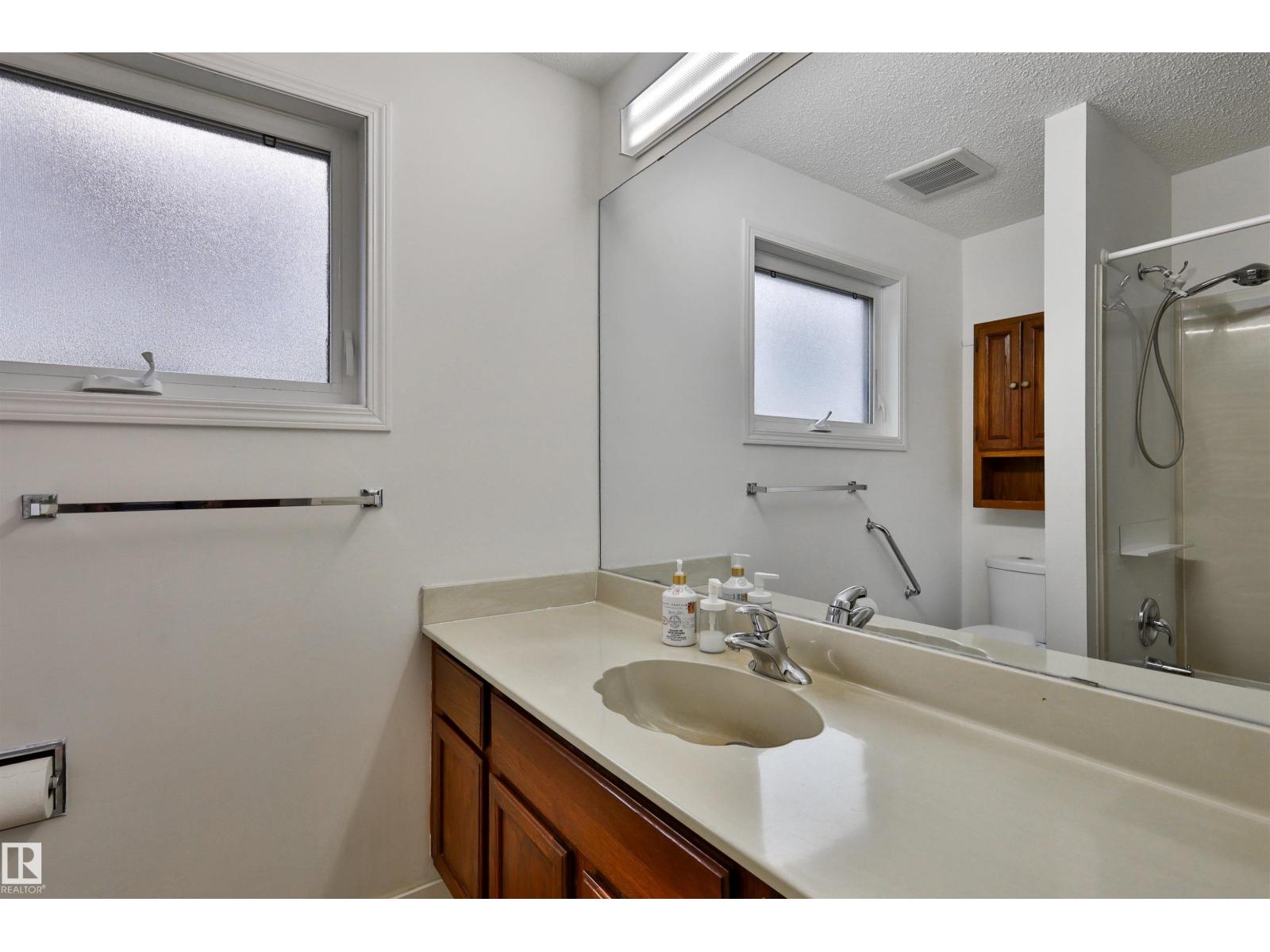 12229 39 ST NW - Image 16