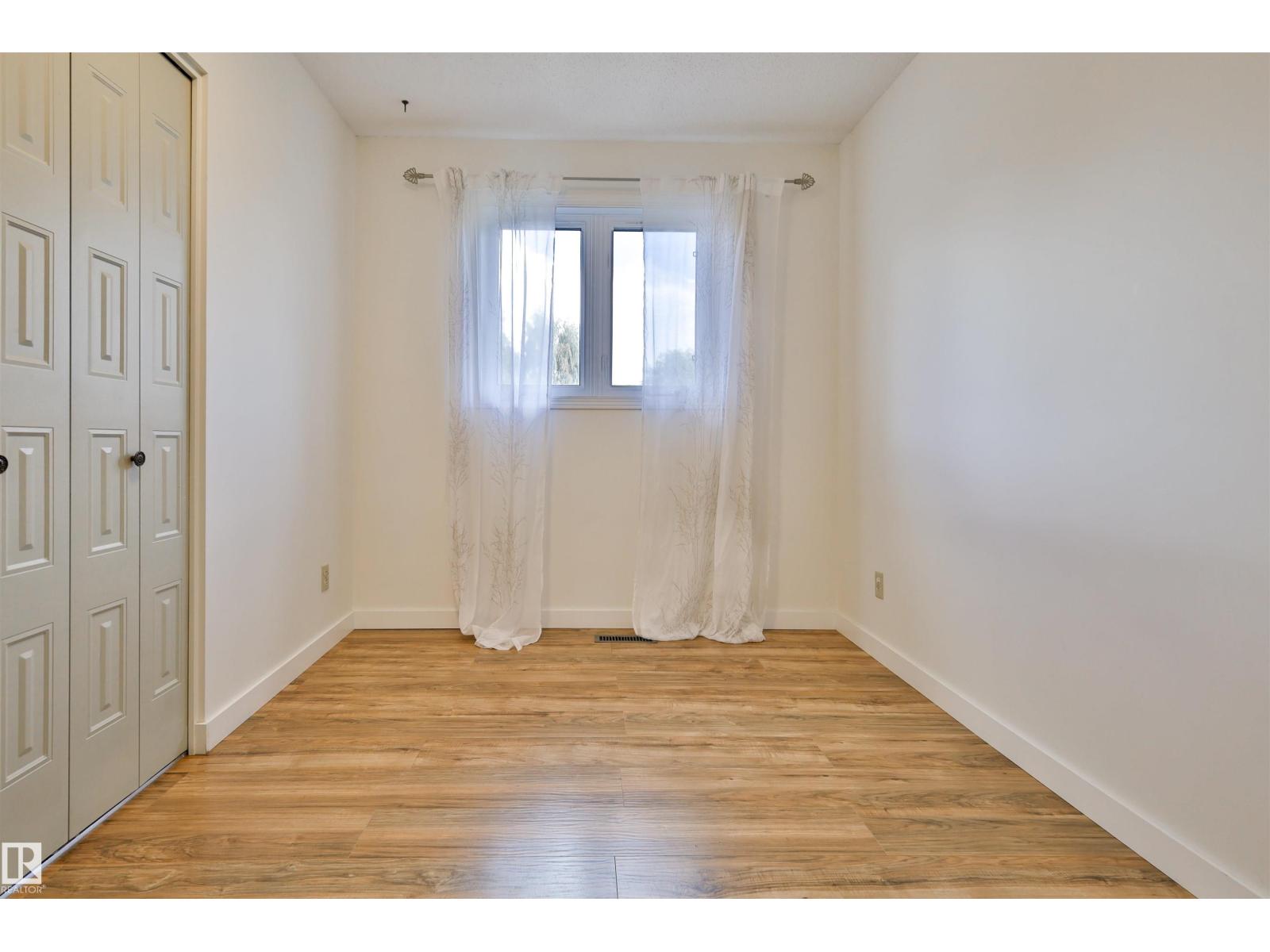 12229 39 ST NW - 24