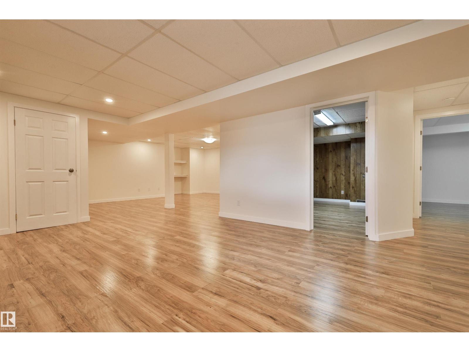 12229 39 ST NW - 31