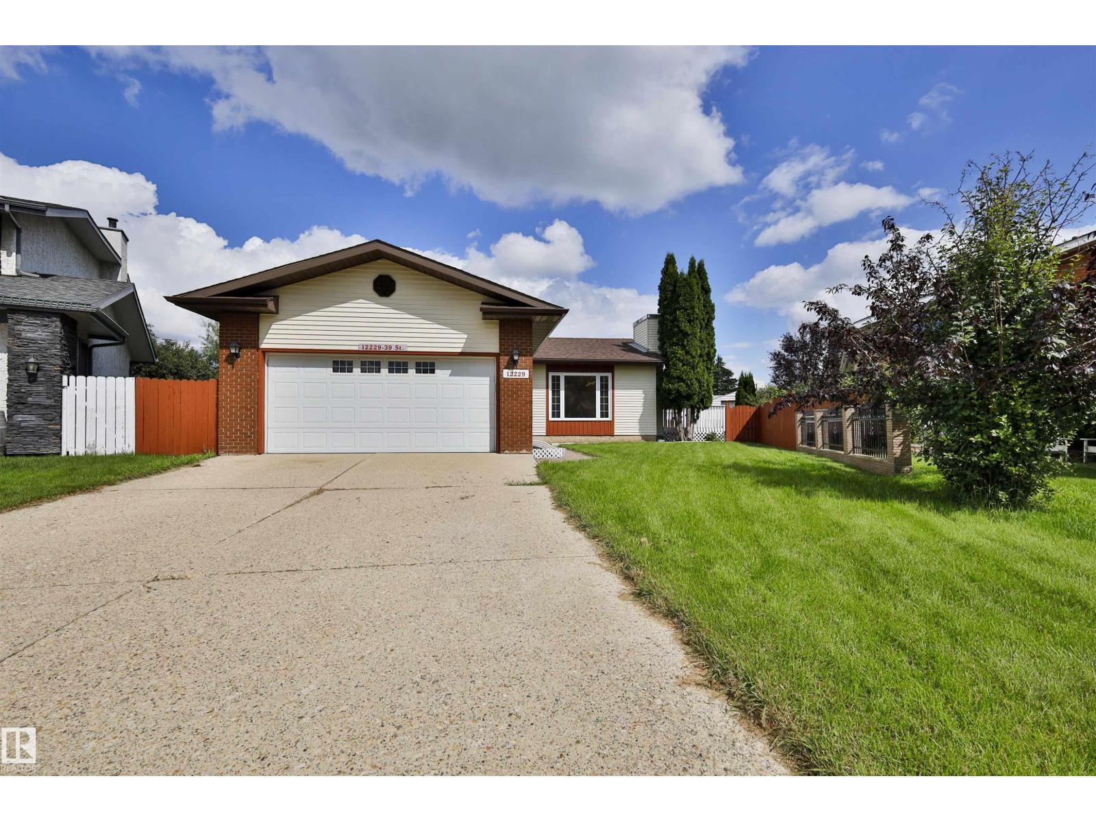 12229 39 ST NW - 40