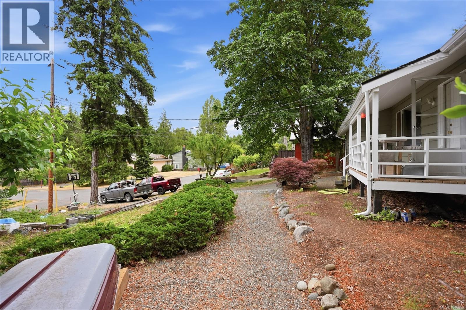 358 Aldous Rd, Qualicum Beach