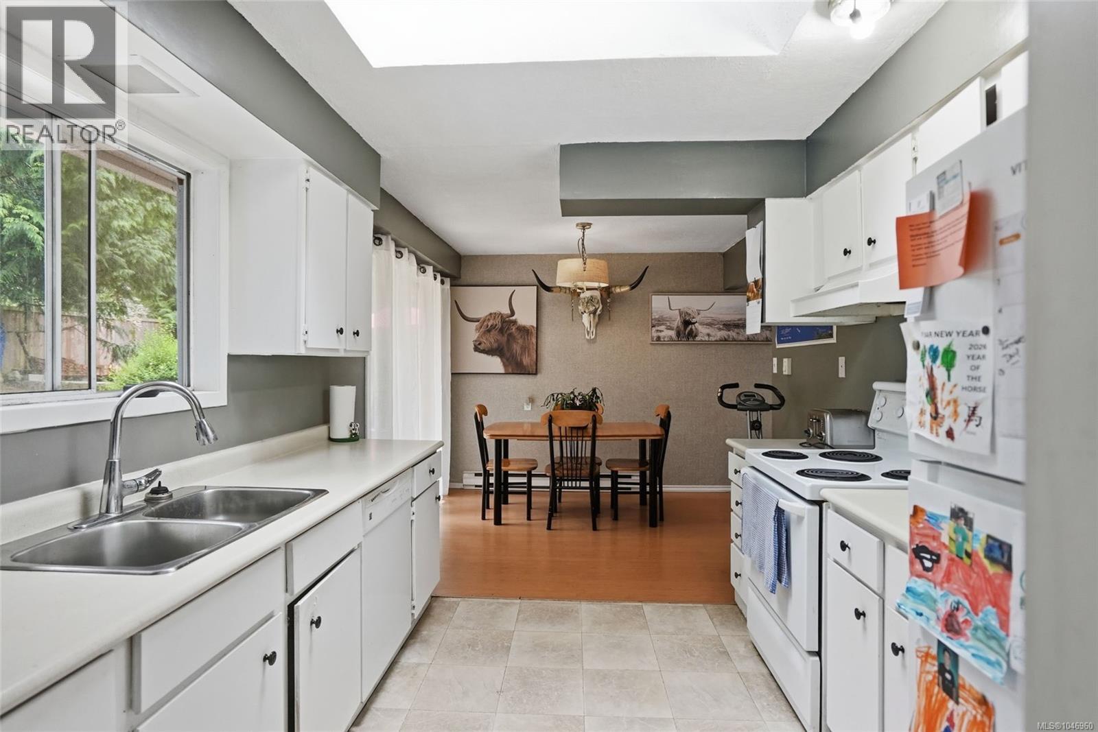 358 Aldous Rd, Qualicum Beach