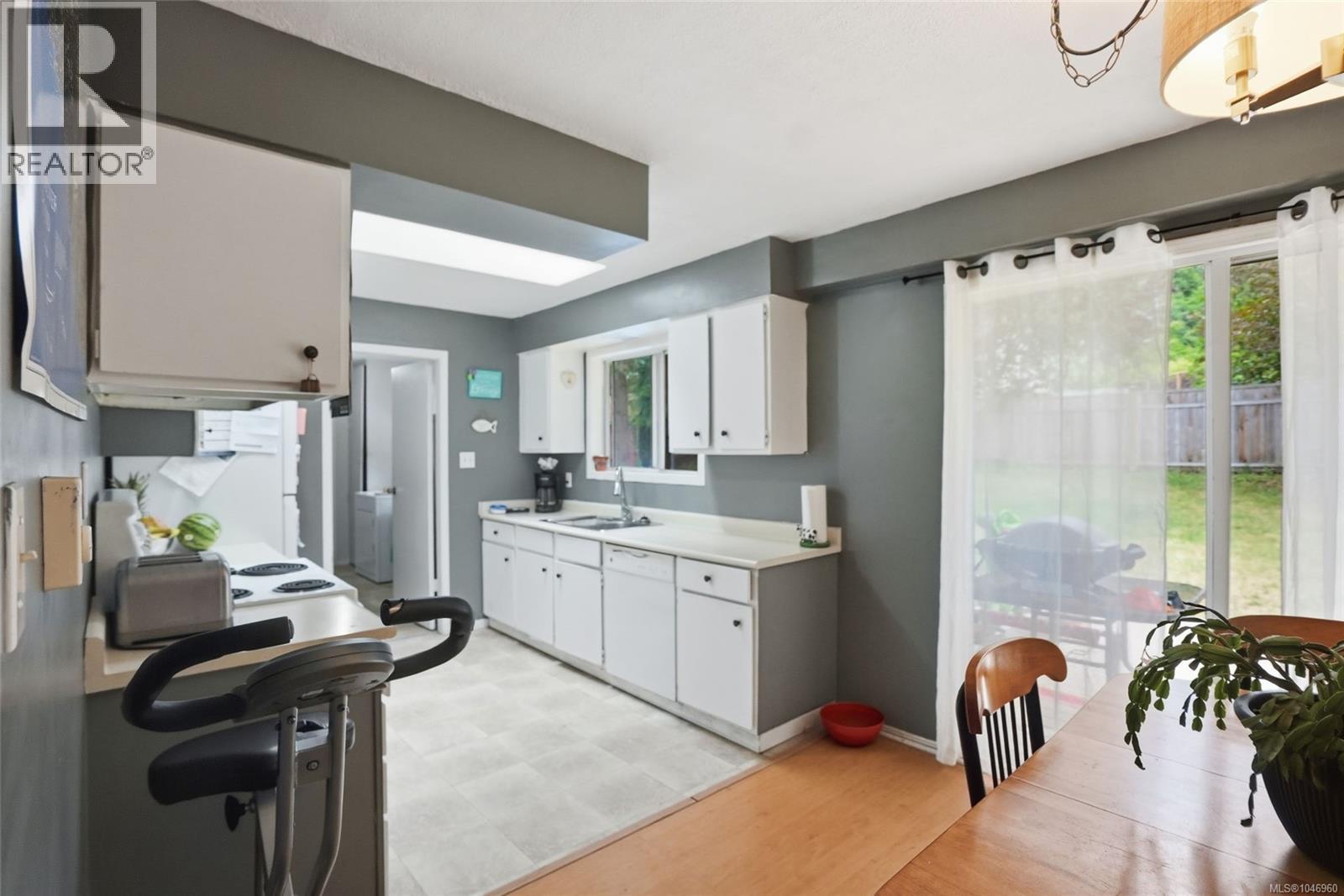 358 Aldous Rd, Qualicum Beach