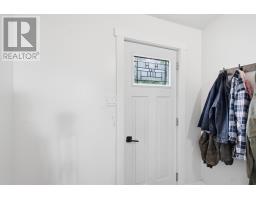 16 Main Street thumbnail 7